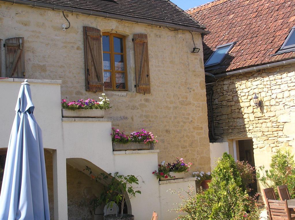Le Bonheur Dans Notre Pre Villa Sainte-Mondane Luaran gambar