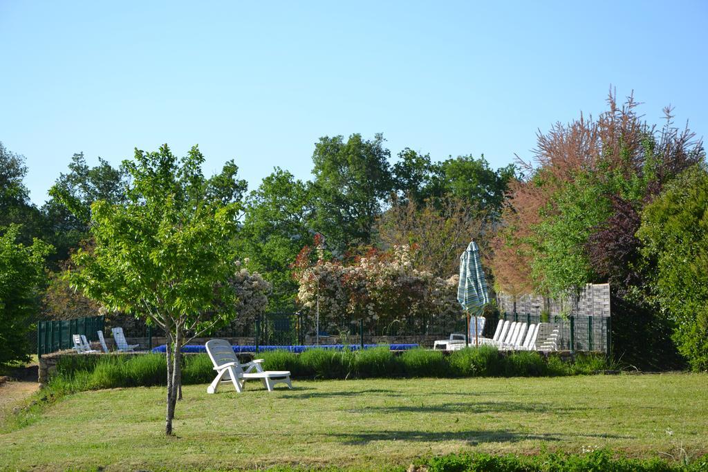 Le Bonheur Dans Notre Pre Villa Sainte-Mondane Luaran gambar